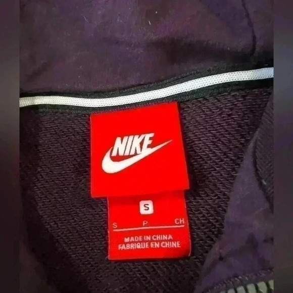 Nike sportswear women's size S fuchsia and purple zip up hoodie - Picture 7 of 10